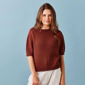 T-shirt med sadelskulder