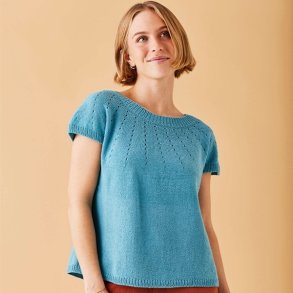 T-shirt m/rundt brestykke & hulmnster