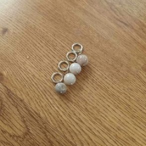 Maskemarkr - sandfarvet perler