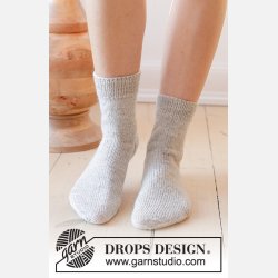 Drops - Walking on the Moon