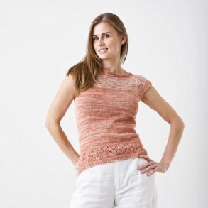 Top med striber og hulmnster