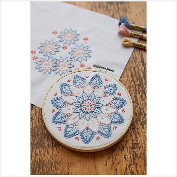 Mindful Making Broderi Kits mandala